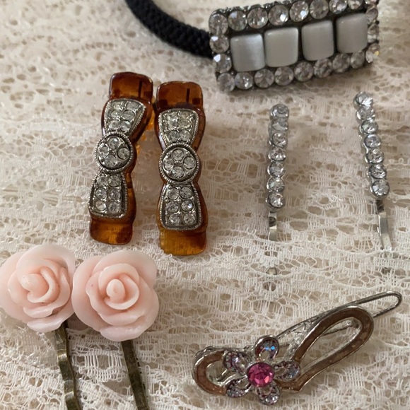 Beautiful Hair Accessories - Picture 5 of 7